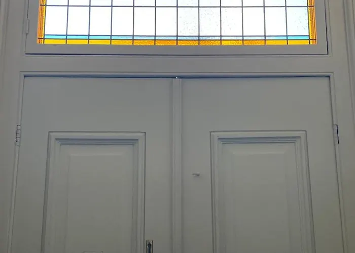 Oda ve Kahvaltı By Genck Oudenbosch