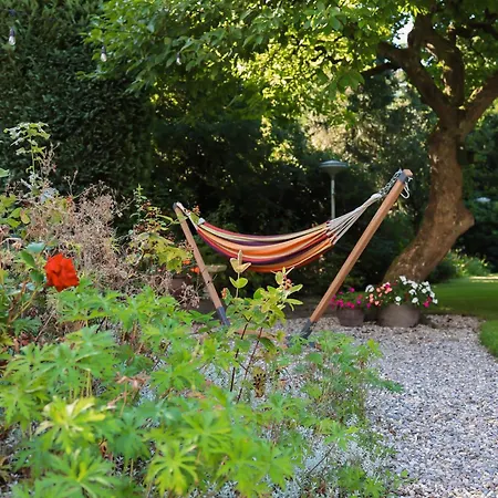 Bed & Breakfast By Genck 3*